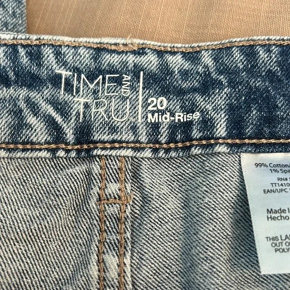 NWT Time and Tru jeans - Picture 7 of 10